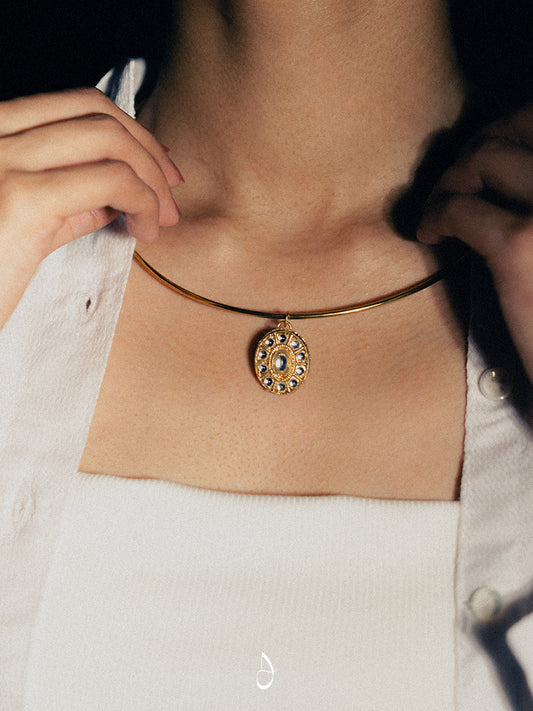 Riwaa Collar Choker