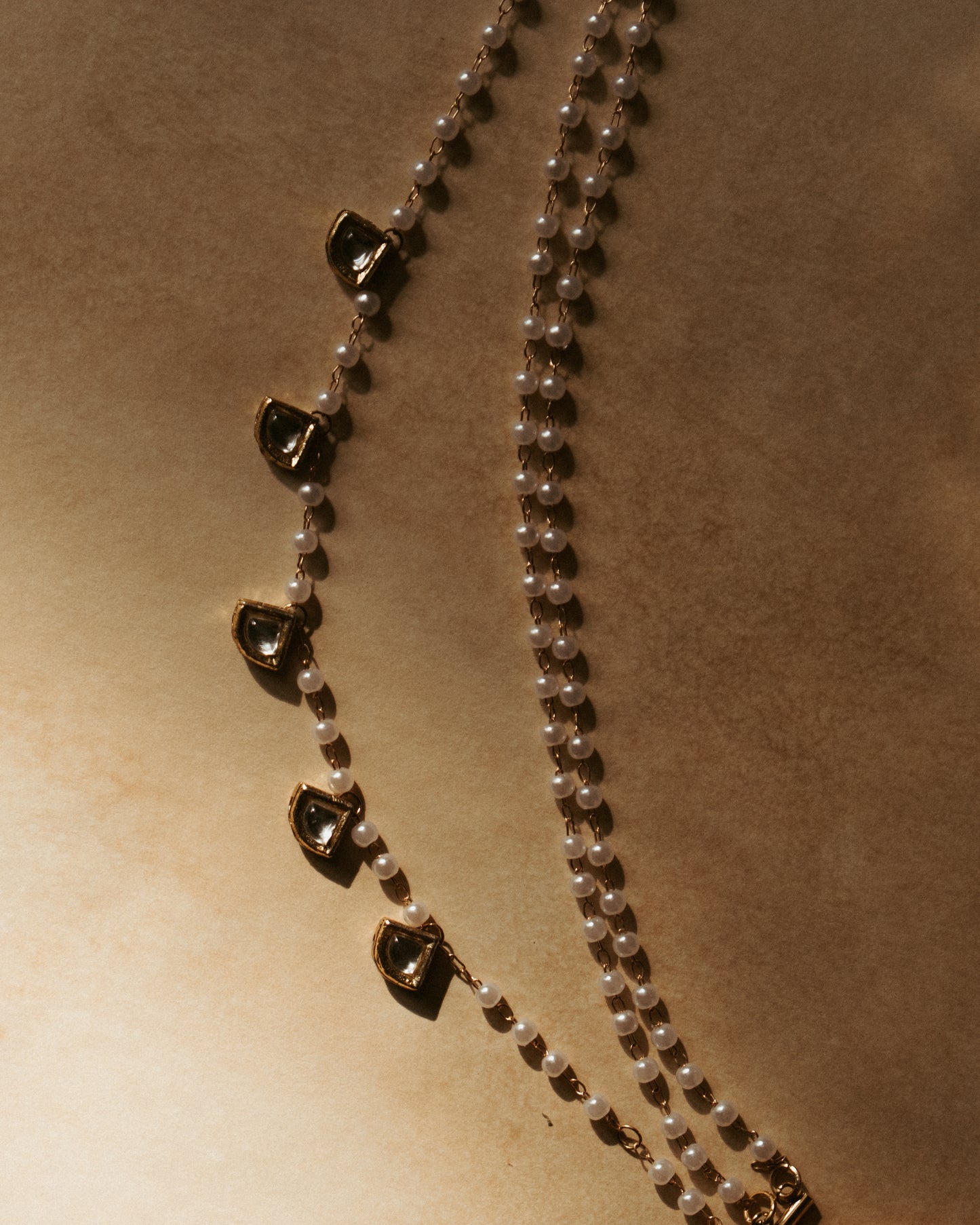 Parisa Choker