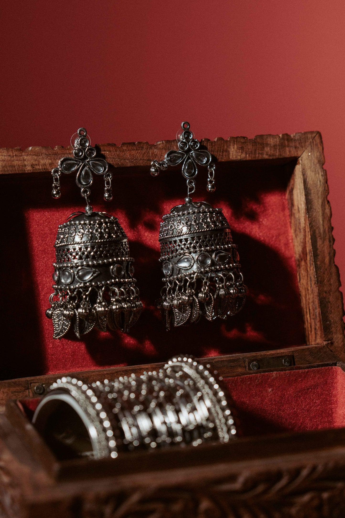 Siyah Jhumka’s