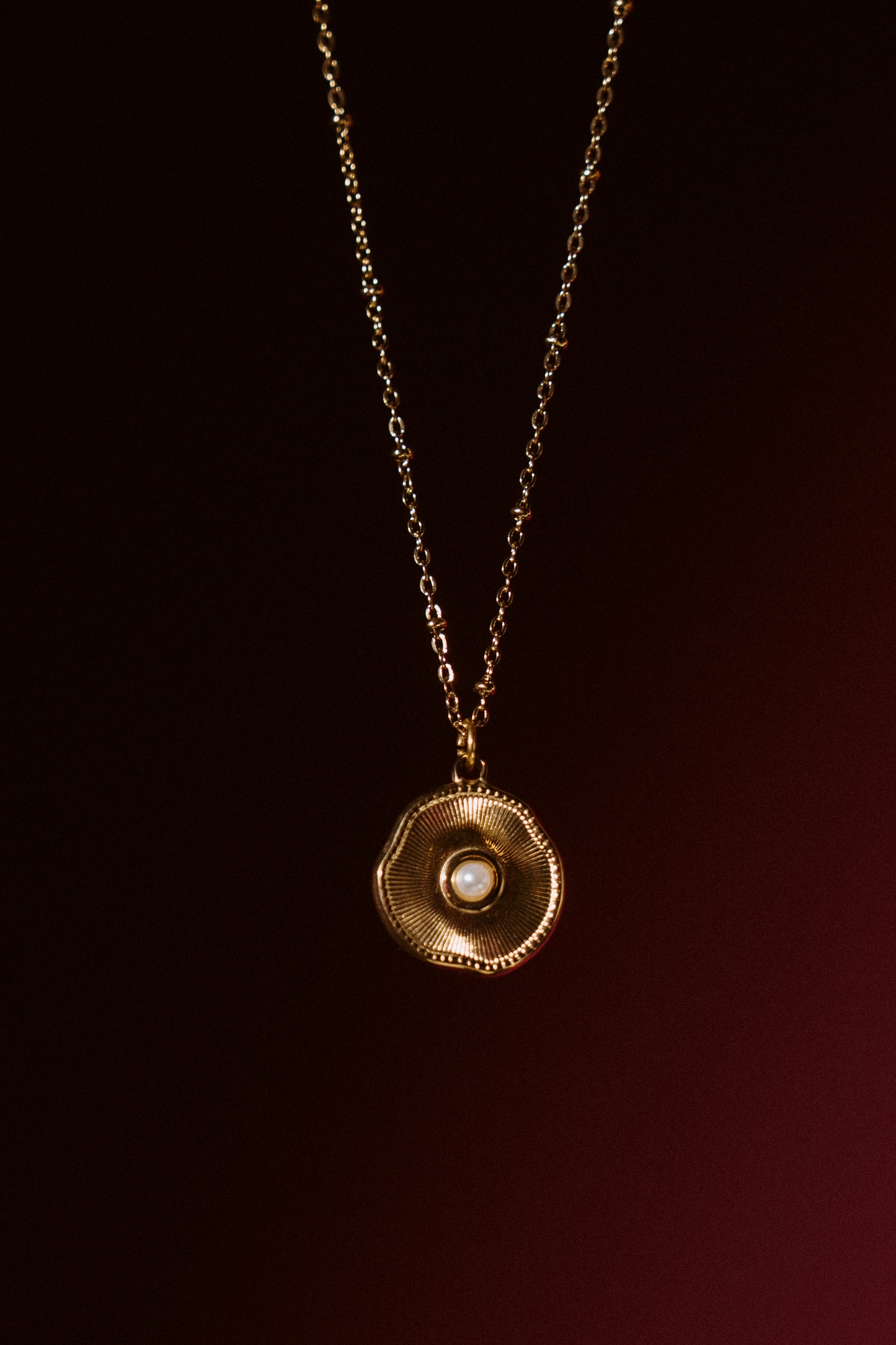 Eclipse Pearl Necklace