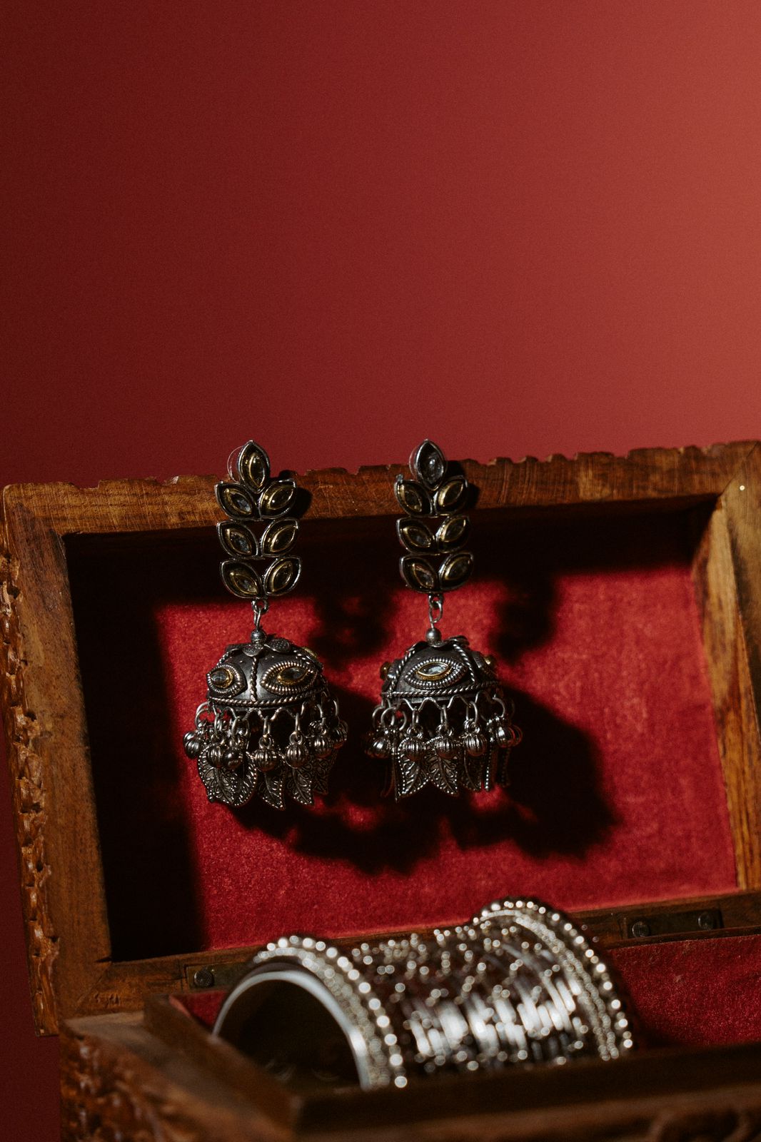Saaz Jhumkas