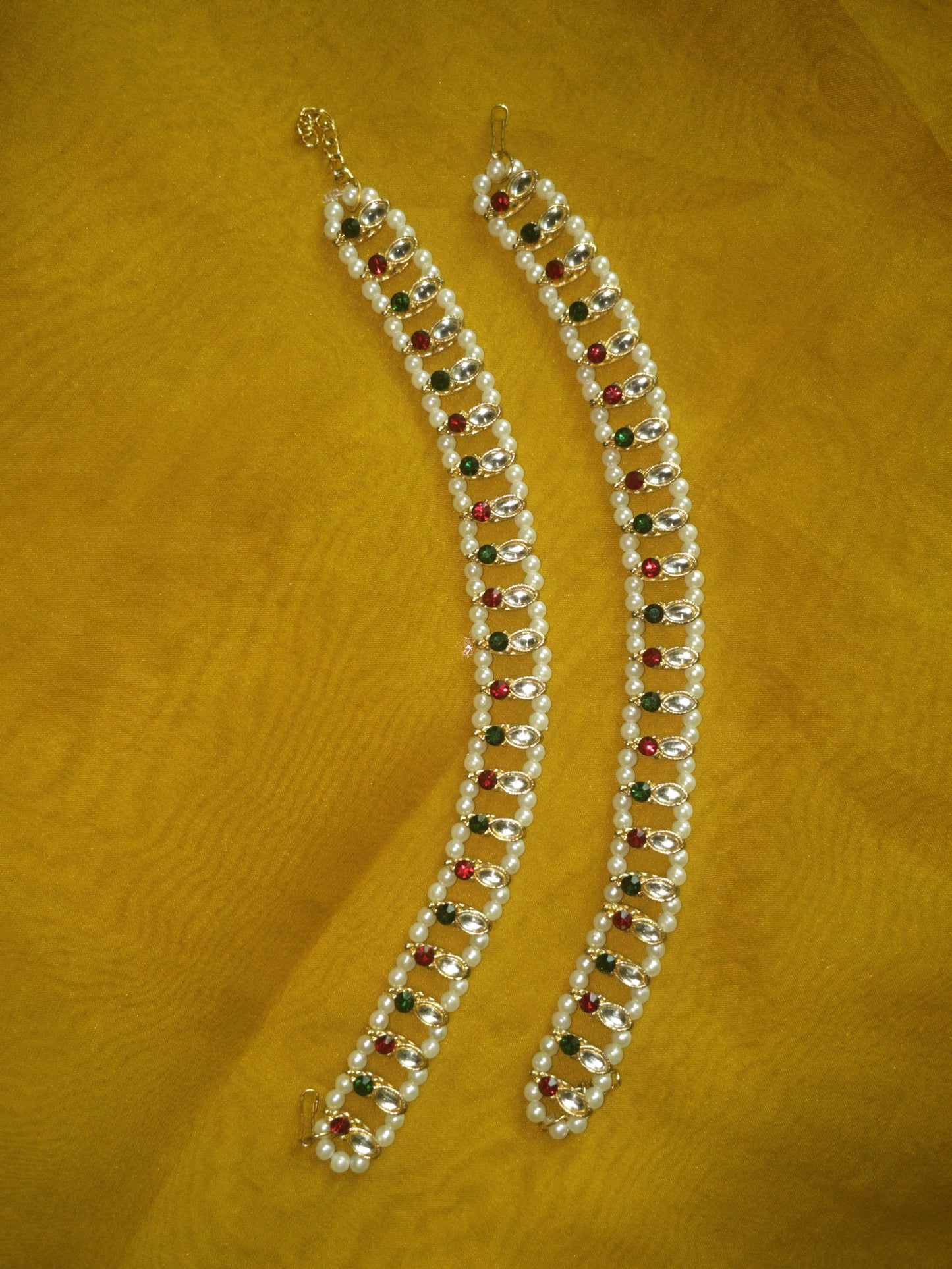Zareen Anklet