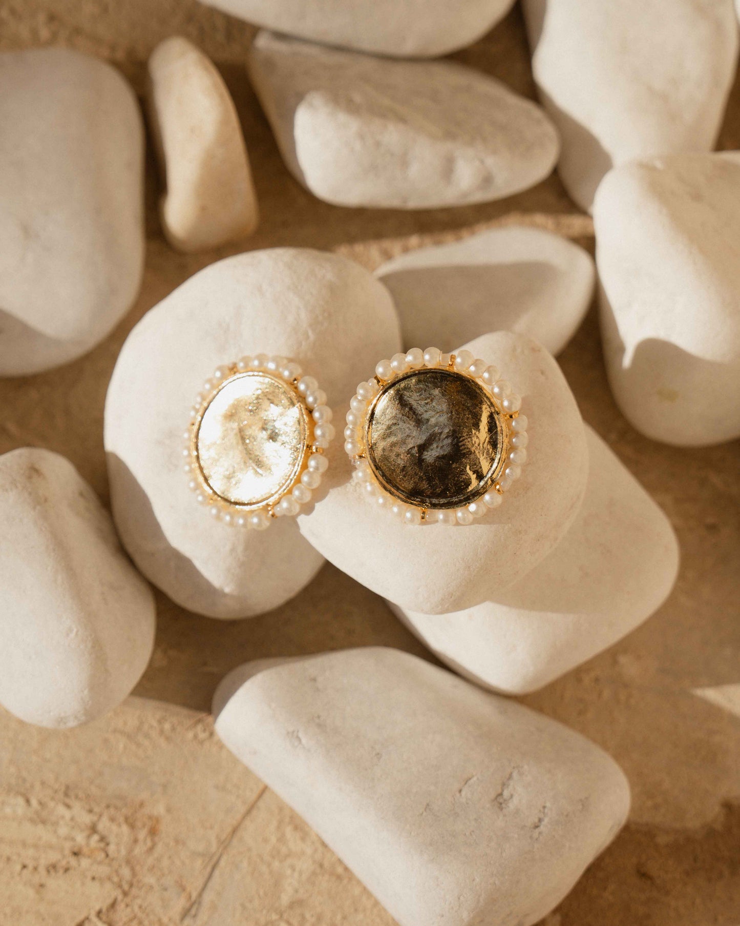 Taabir Studs