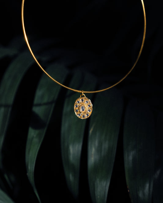 Riwaa Collar Choker