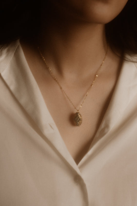 Zamrud Locket