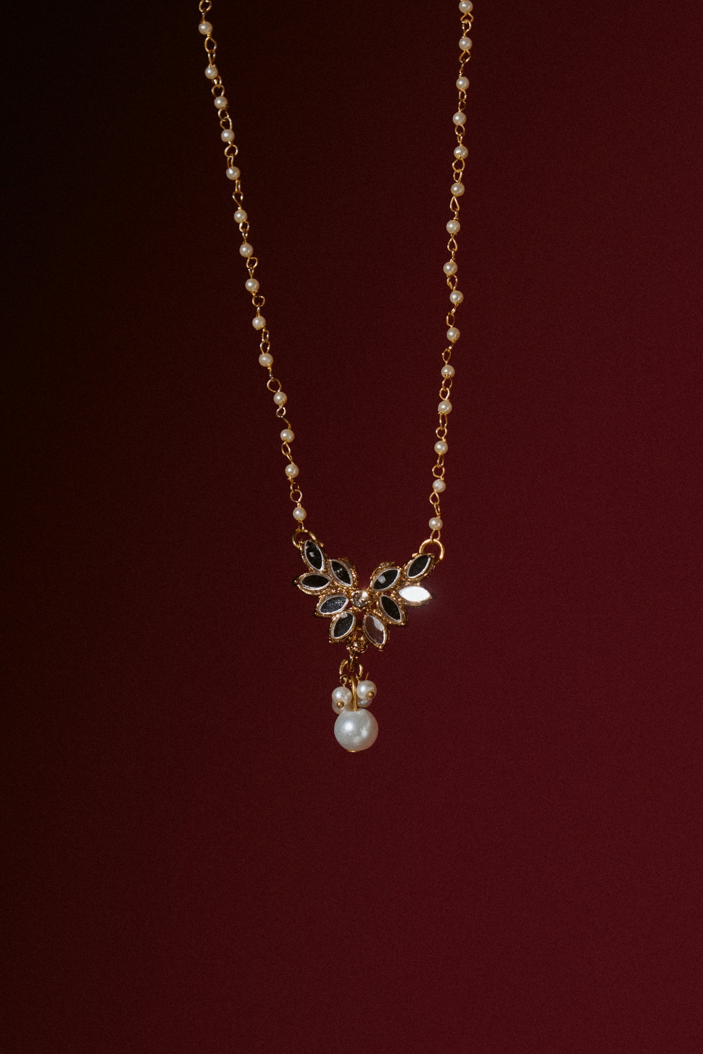 Nur Necklace