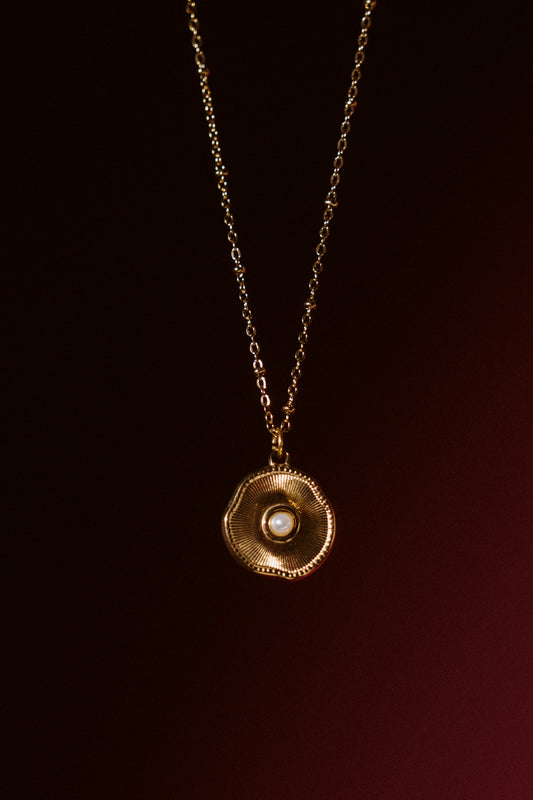 Eclipse Pearl Necklace